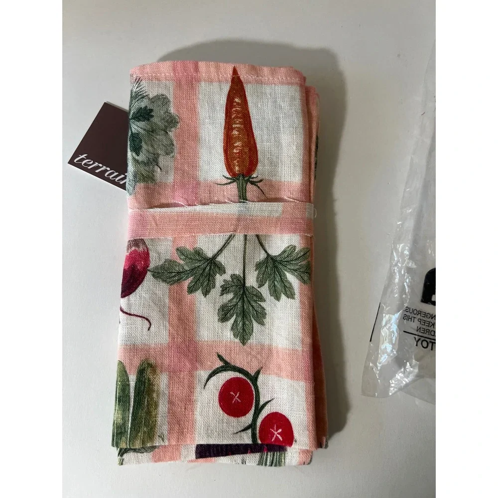 Terrain Linen Napkins Vegetable Grid Salmon Color Set of 2 New‎